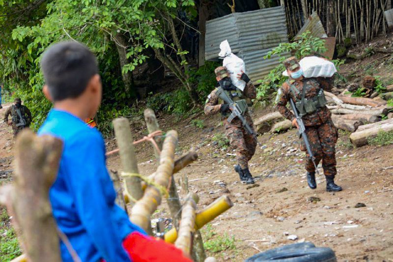 Fuerza Armada llega a Cuscatlán con paquetes alimentarios para las familias en vulnerabilidad fuerza-armada-llega-a-cuscatlan-con-paquetes-alimentarios-para-las-familias-en-vulnerabilidad